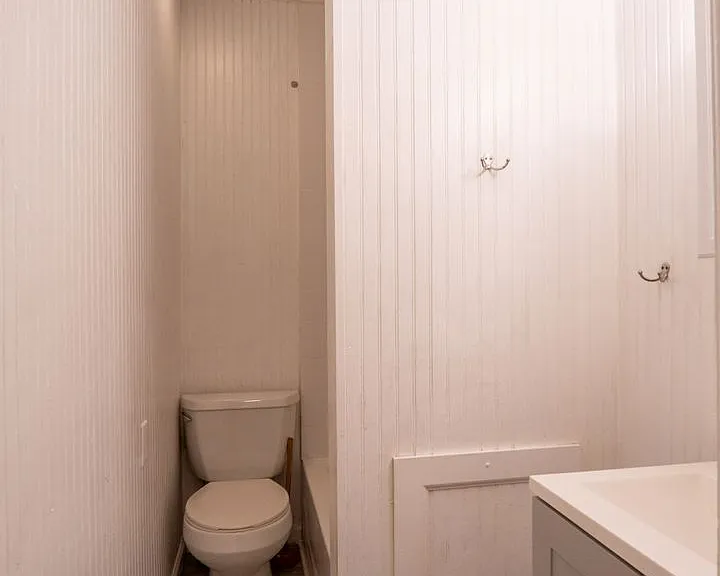 635 Dudley St — Photo 7