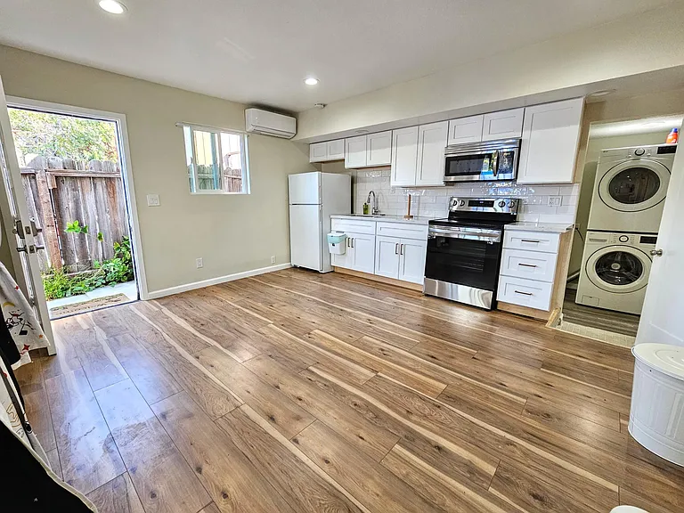 3001 Harper St #A — Photo 1