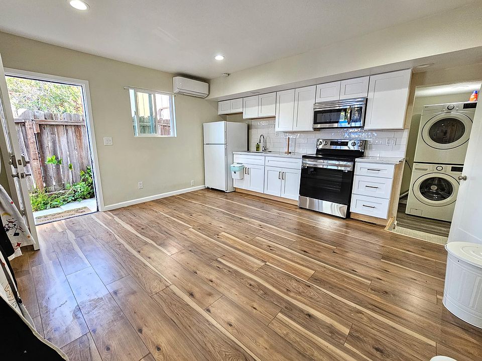 1st image of 3001 Harper St #A