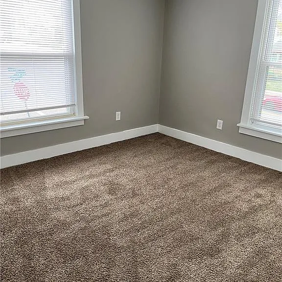 2132 Wayne Ave — Photo 14