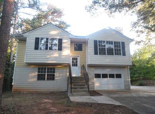 1141 Riverside Rd, Sugar Hill, GA 30518