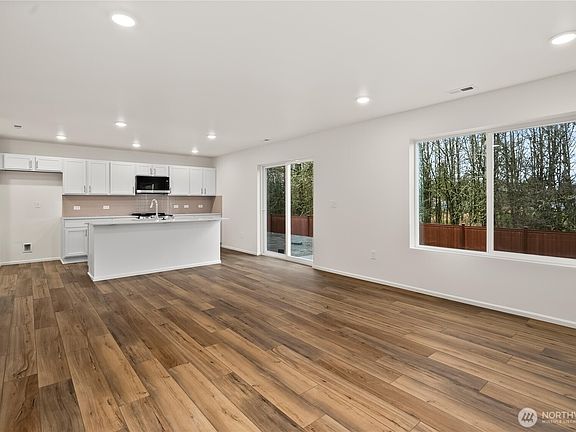 5th image of 685 Salzer Creek Drive