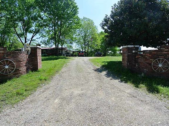 3rd image of 25 Baker Ln