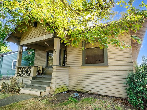 4th image of 1258 Washington St