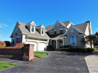 3154 Riverwood Ct, Perrysburg, OH 43551