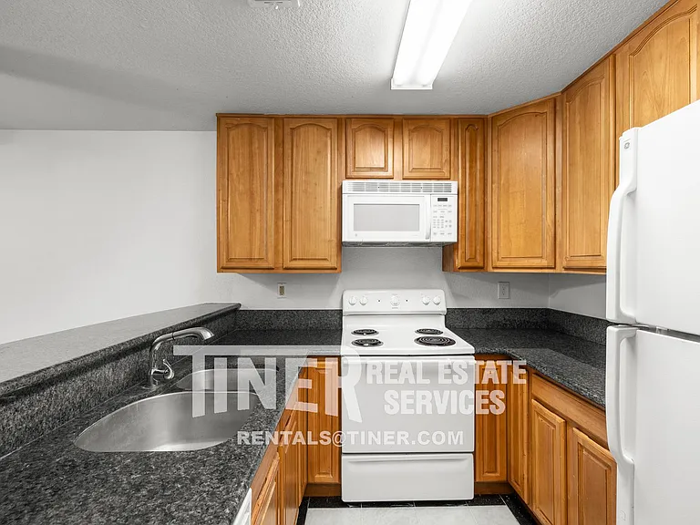 1019 Dornajo Way #108 — Photo 10
