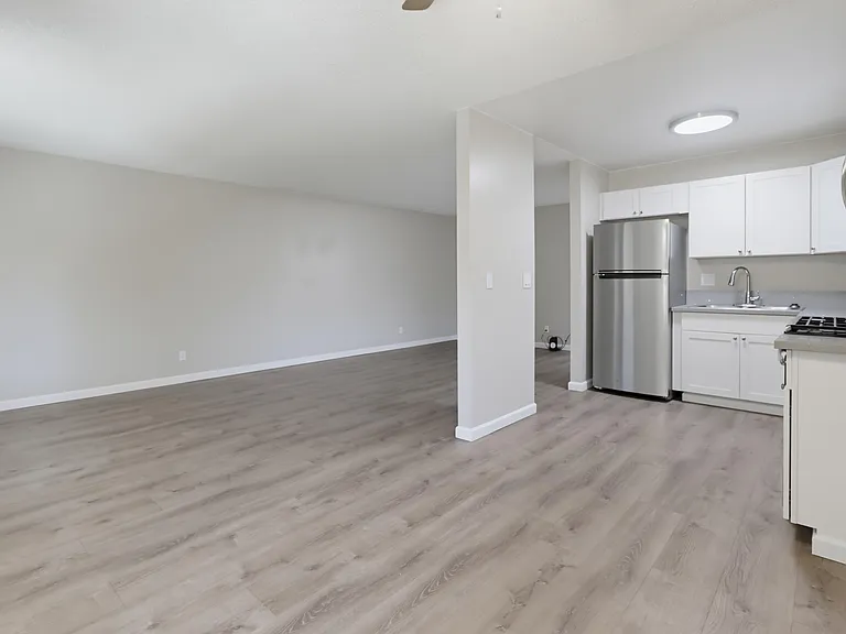 Moss Garden Apartments — Photo 27