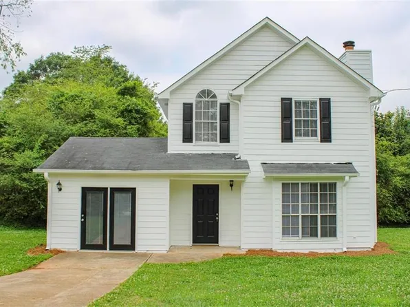 6047 Dorchester Dr, Rex, GA 30273