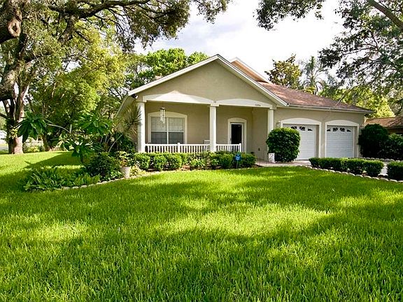 3rd image of 13204 Dorset Cir