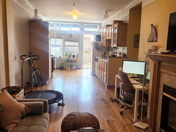 4th image of 1255 N Pennsylvania St APT 201