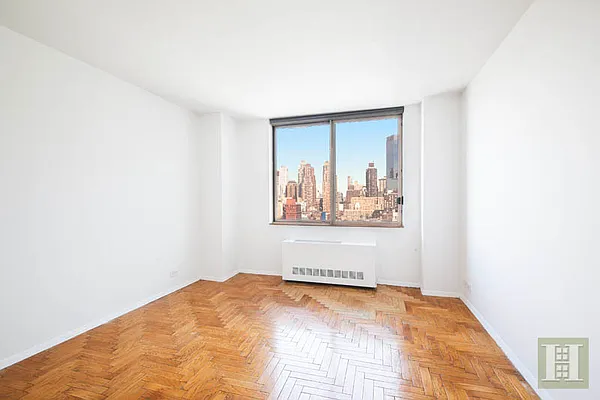 Rented by Halstead Real Estate | media 2