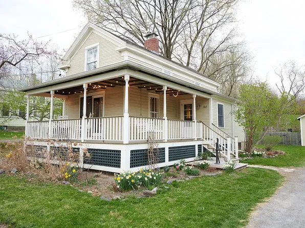 283 Old Hollow Rd, N Ferrisburgh, VT 05473