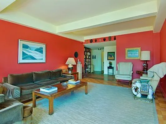 Sold by Corcoran | media 24