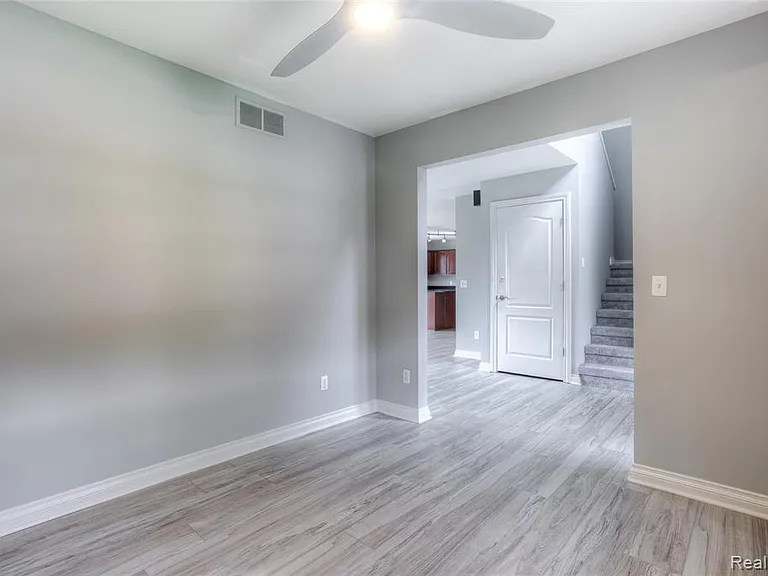 711 Cherry Stone Dr — Photo 16