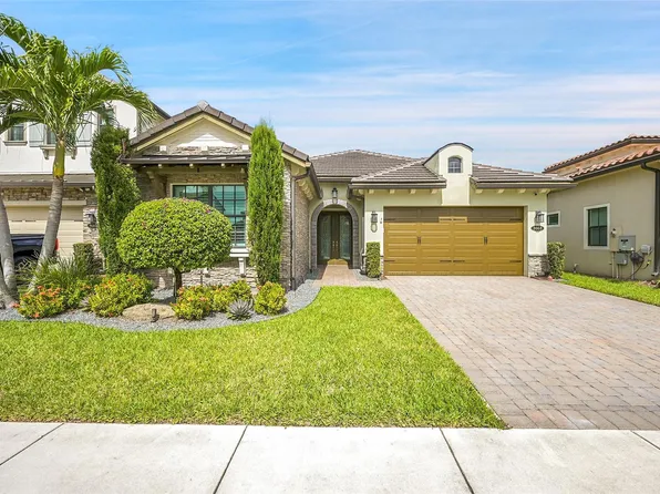 8668 Grand Prix Lane, Boynton Beach, FL 33472