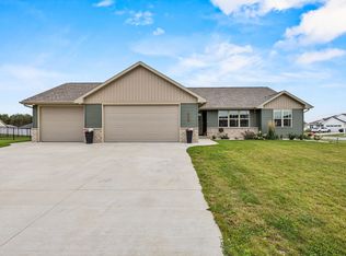 4533 Paul Ct, Green Bay, WI 54313
