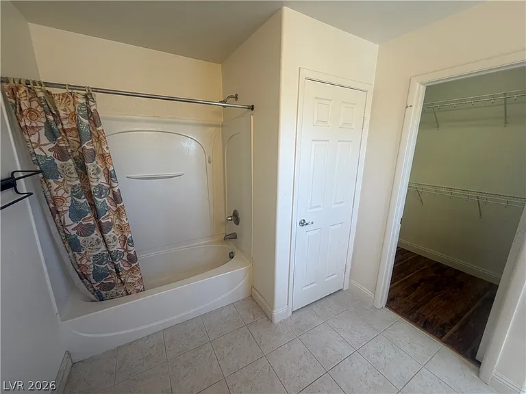 6131 Windmill Island Ave — Photo 9