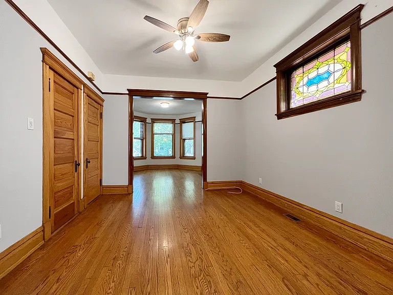 3726 N Lakewood Ave #1F — Photo 6