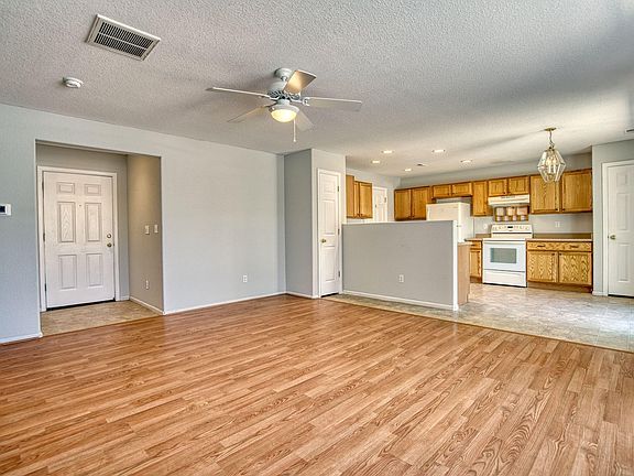 3rd image of 10595 Butte Dr