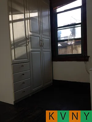 Rented by KVNY Soho | media 15