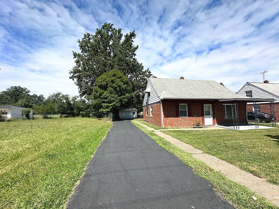 1st image of 23781 Hartland Dr