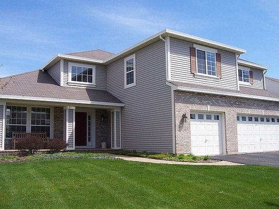 3rd image of 2200 Somerset Ln