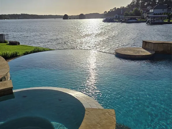 169 Westlake Point, Montgomery, TX 77356