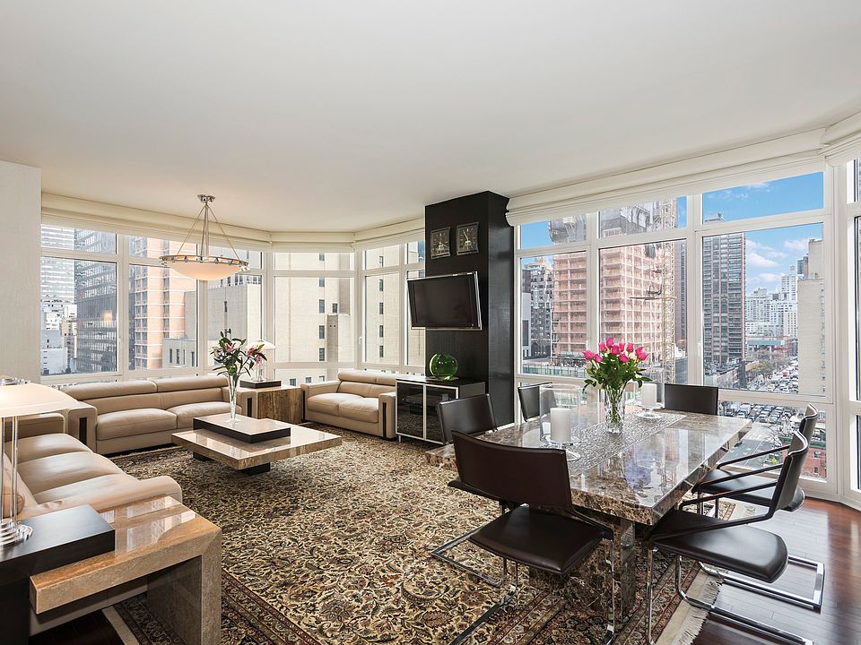 1st image of 300 E 55th St APT 12B