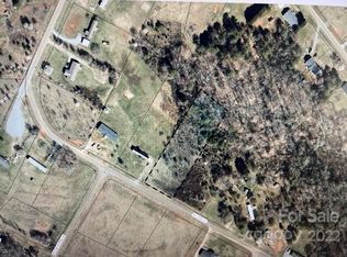 189 Nolan Rd, Lawndale, NC 28090