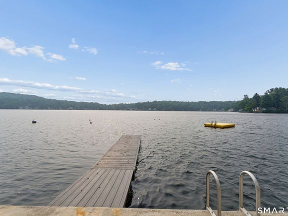5th image of 812 West Wakefield Boulevard