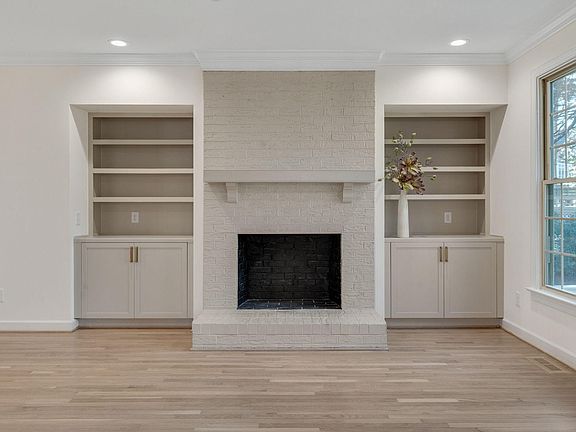 5th image of 1009 Neuse Ridge Dr