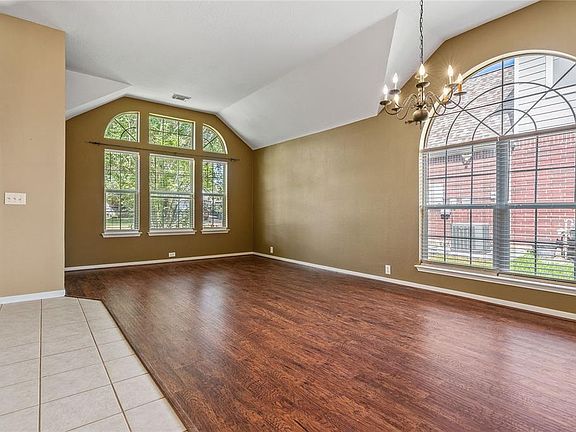 4th image of 9118 Morningstar Drive