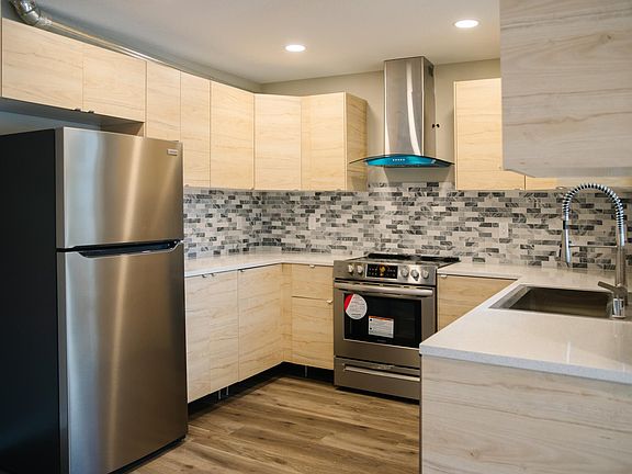 5th image of 6710 NE Vancouver Mall Dr Unit C