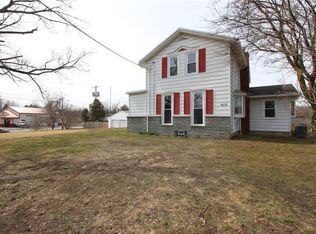 615 Coldwater Rd, Gates, NY 14624