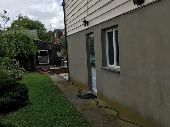 73 Grove St, Lodi, NJ 07644