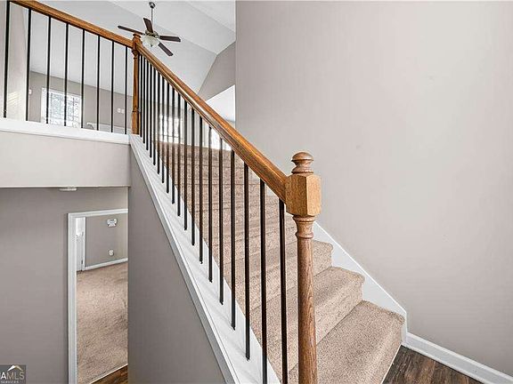 4th image of 922 Center Bay Dr