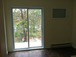 390 17th St APT 1L, Brooklyn, NY 11215