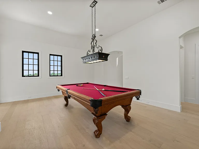 5345 Monterey Dr — Photo 17