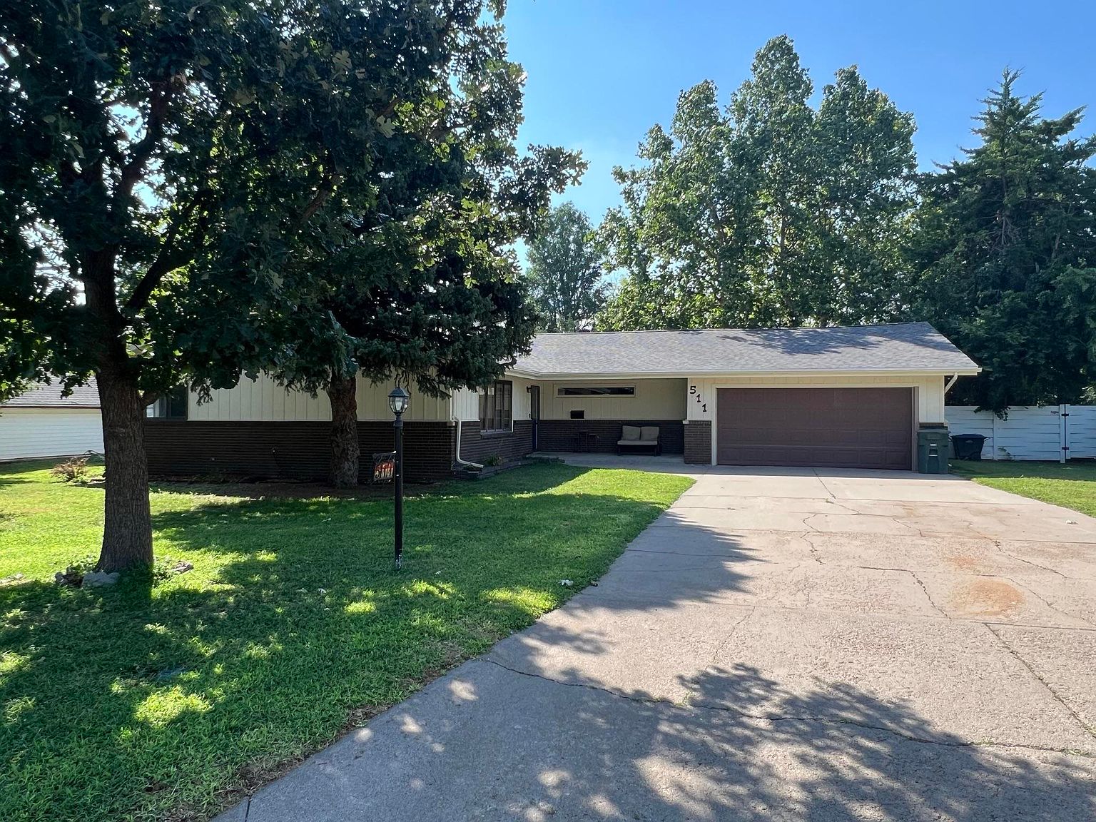 511 Andrew St, Dodge City, KS 67801 Zillow