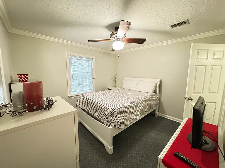 743 Coral St — Photo 32