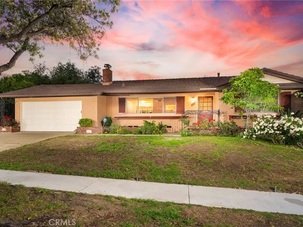 3868 Shelter Grove Dr, Claremont, CA 91711