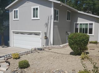 166 Maple Rd #A, Newbury Park, CA 91320