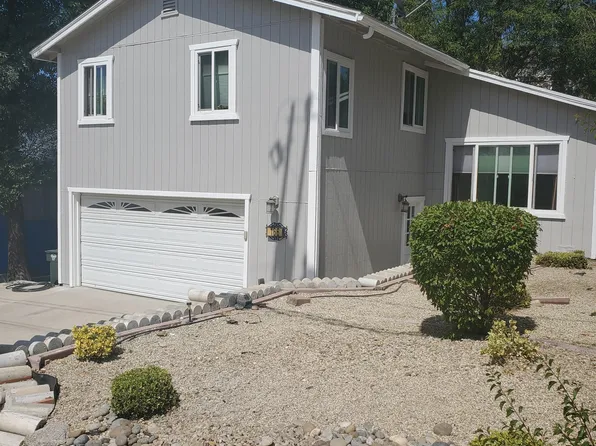 166 Maple Rd #A, Newbury Park, CA 91320