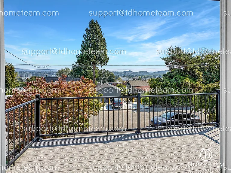 405 Maple Ave NW — Photo 10