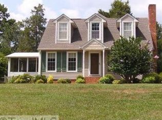 2920 Millwheel Rd, Pfafftown, NC 27040