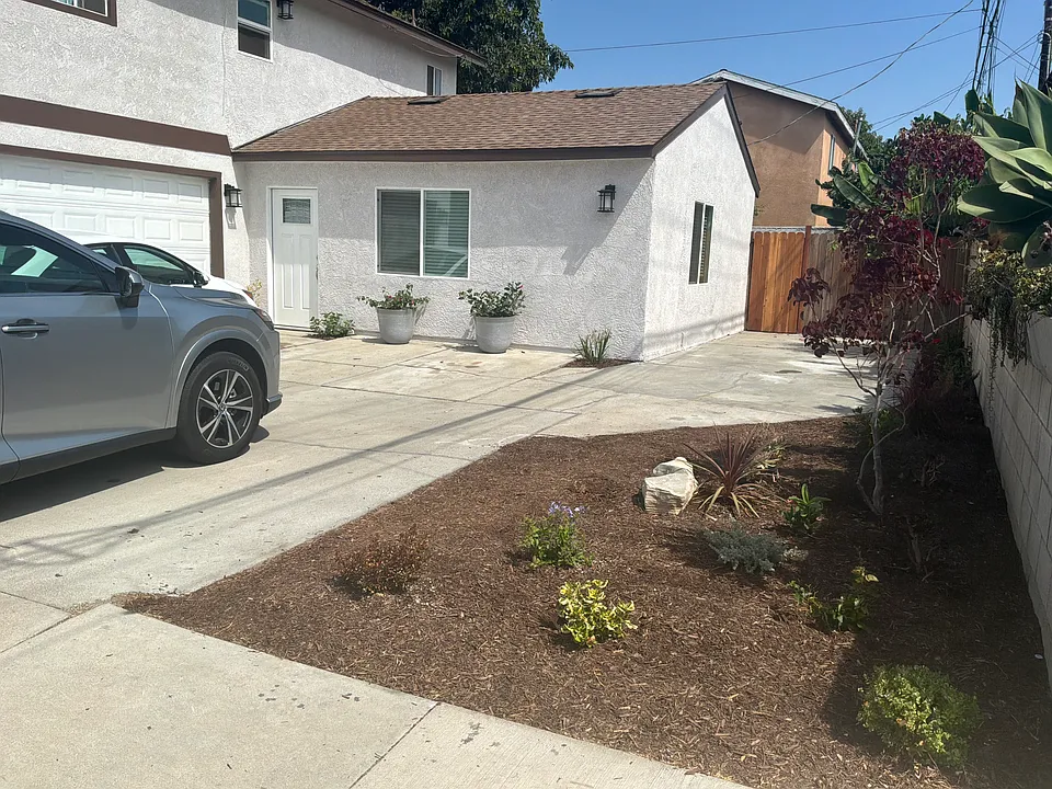 21826 Pioneer Blvd #21832