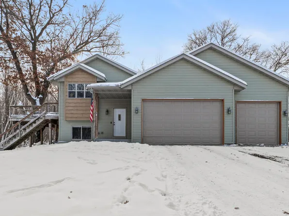 28468 Century Ct NW, Isanti, MN 55040