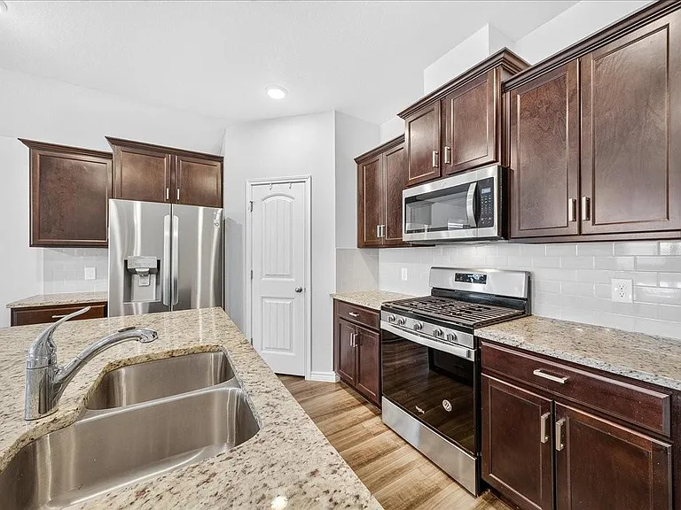 7826 Bullrider Dr — Photo 12