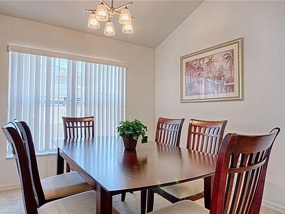 5th image of 1054 Tourmaline Dr