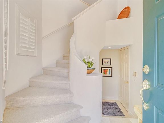 2nd image of 6835 San Marino Dr APT 810